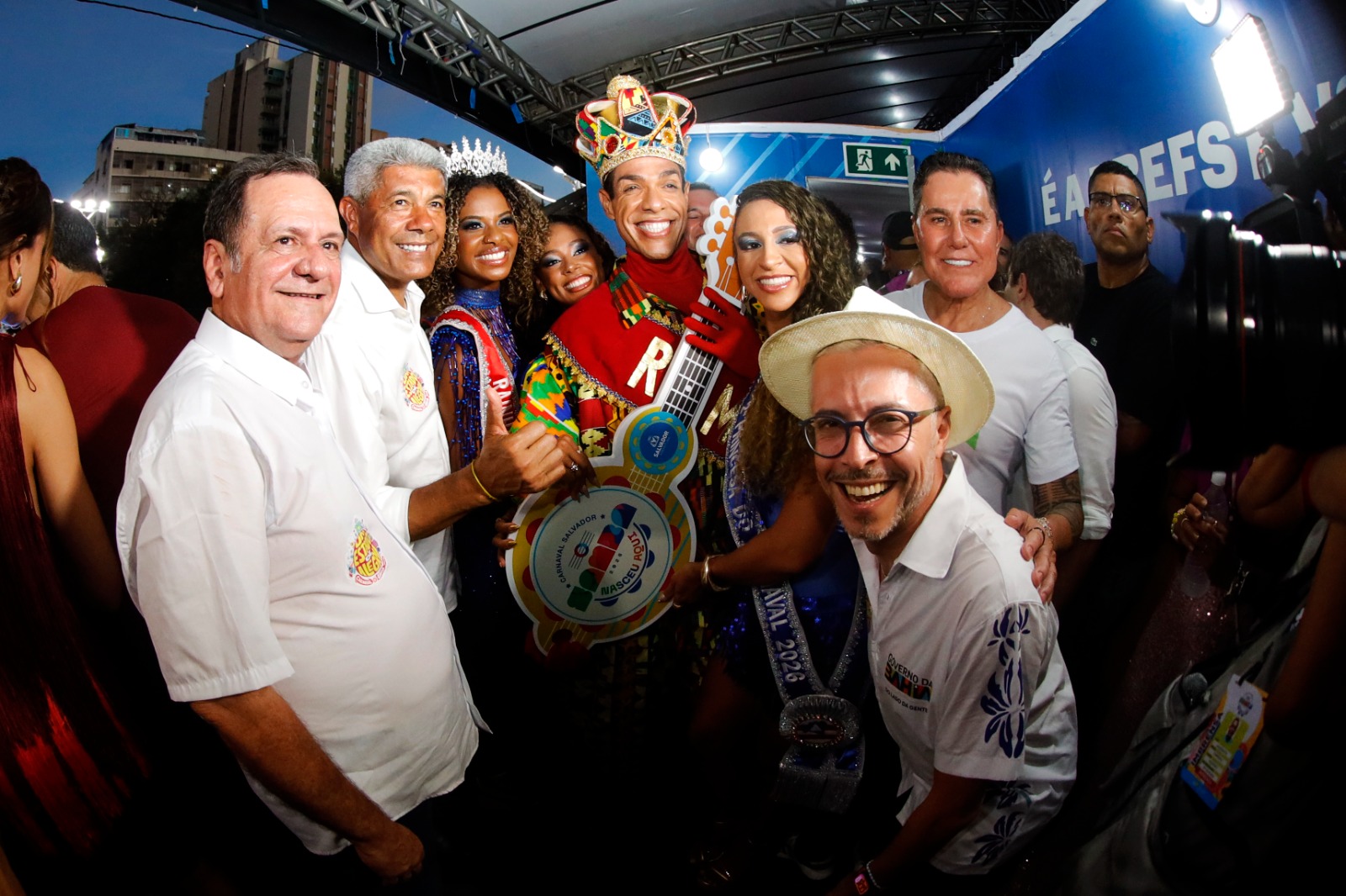 Governador participa da abertura oficial da folia em Salvador